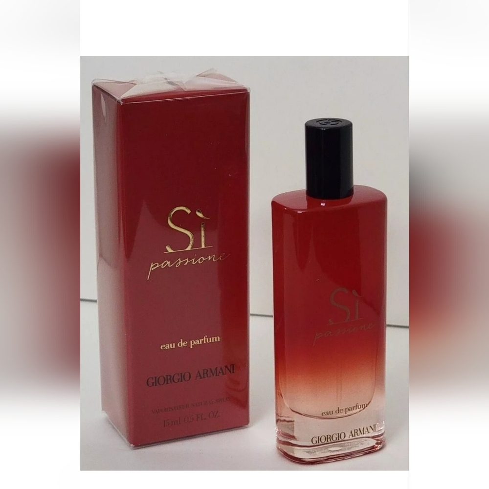 Armani Si Travel for WOMEN